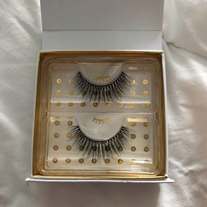 Battington Lashes - Monroe